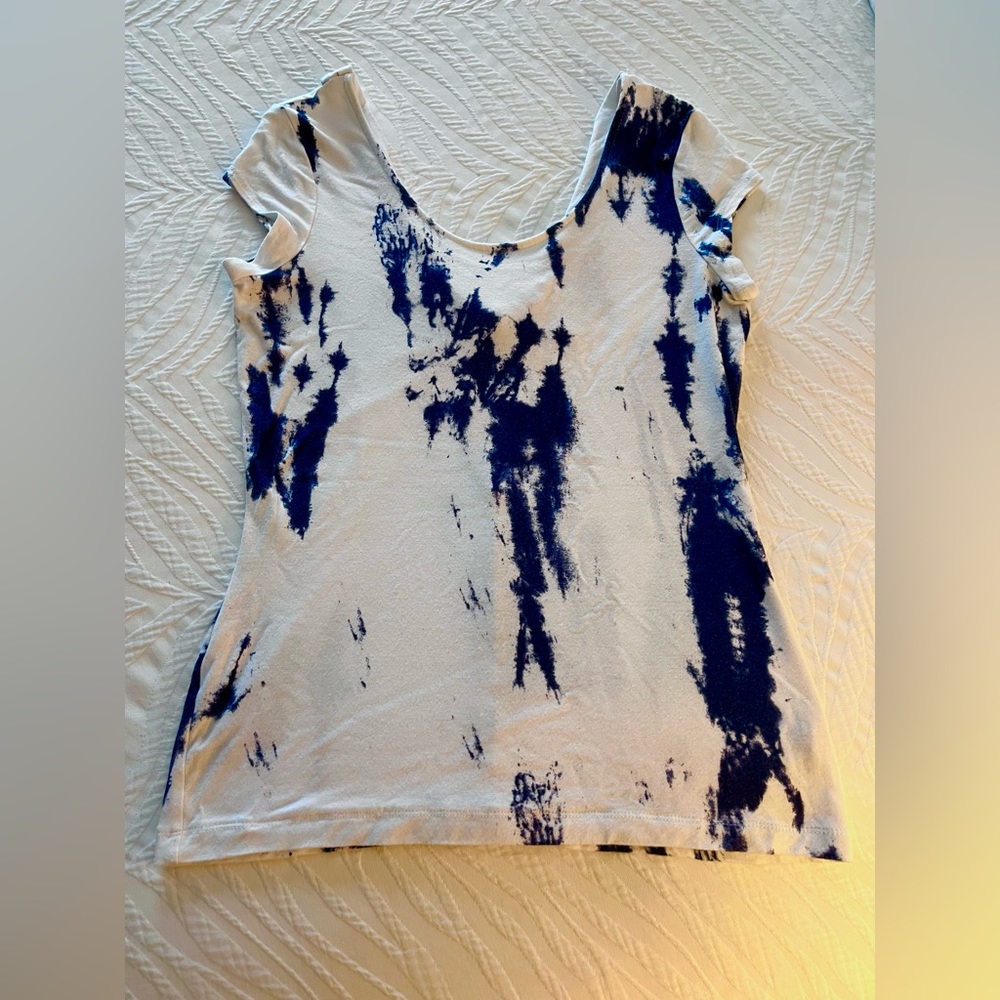 Guess Blue & white tie dye top.